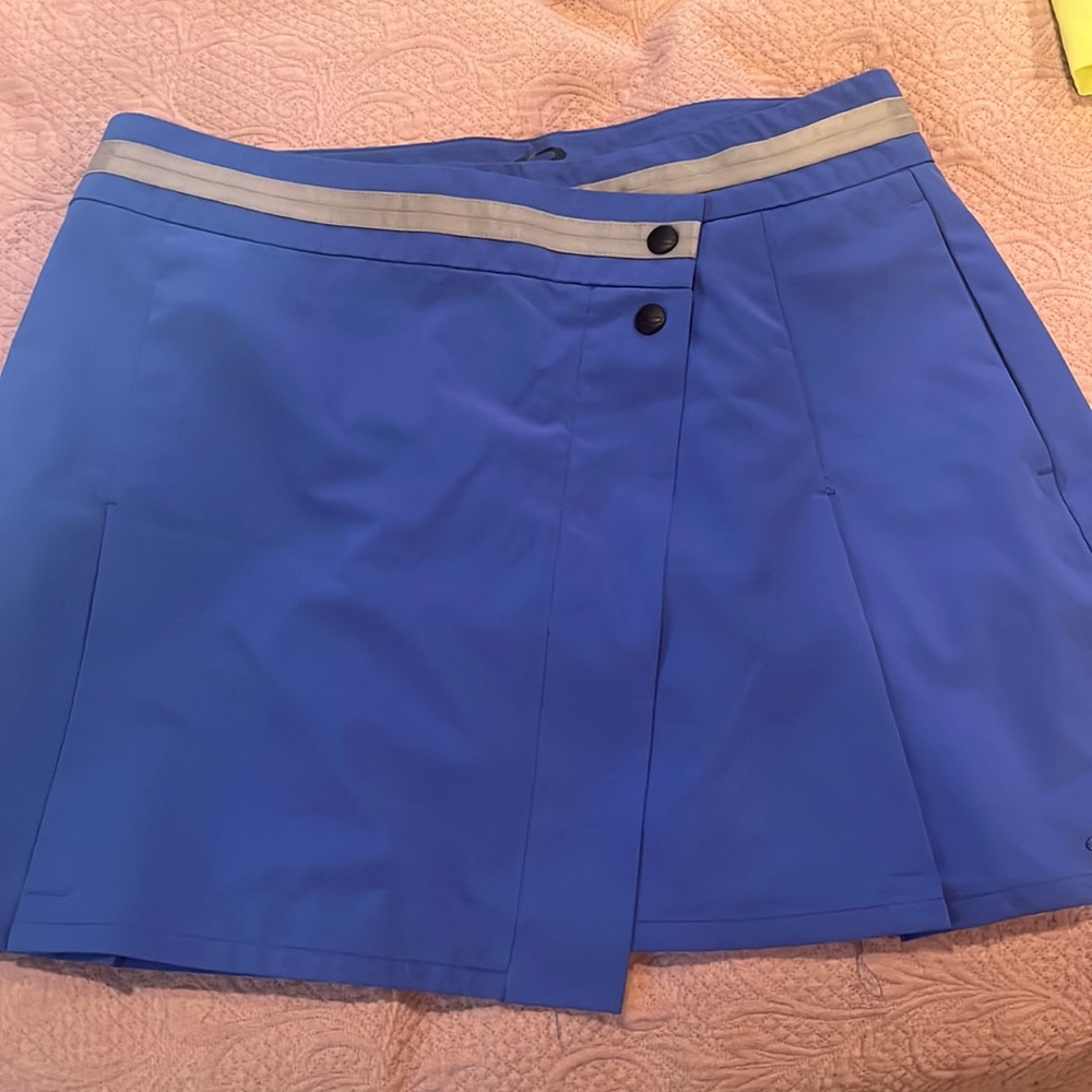 Pleated rear Golf skort   Oakley size 8